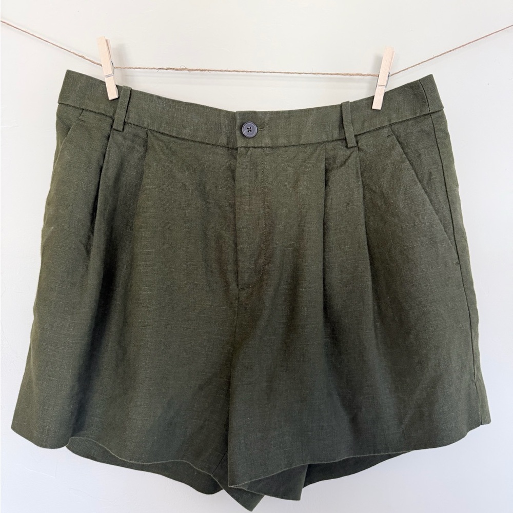 Banana Republic Dark Olive Women's Bermudas